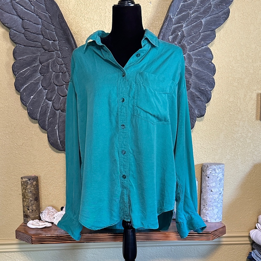 Liz Sport Green Button Down Shirt